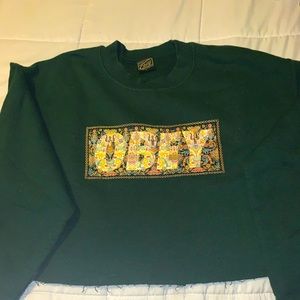 Obey Crop Medium Crewneck